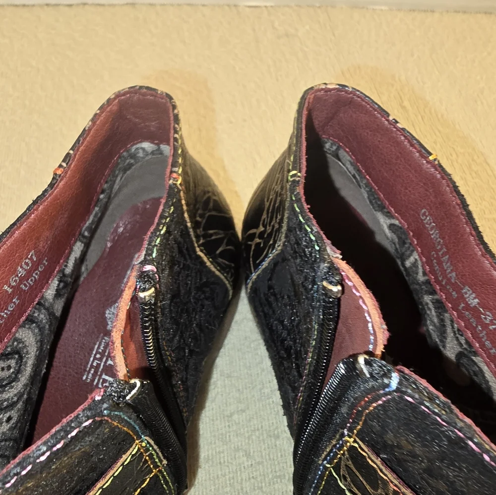 L'Artiste Georgianna Ankle Boots size 37/6.5-7 us